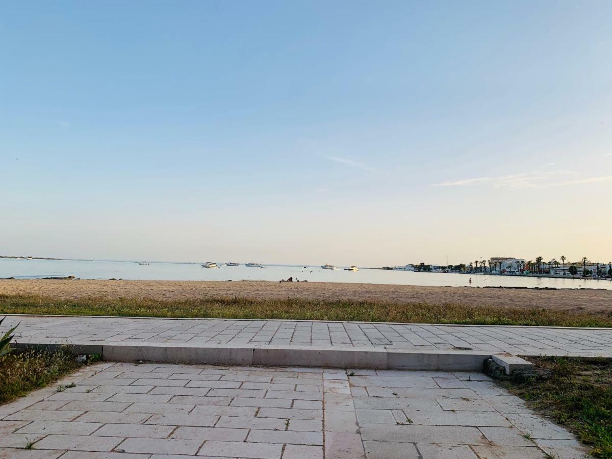 Salentoguests Villetta Sulla Spiaggia Порто Чезарео Екстериор снимка
